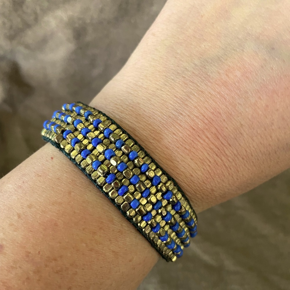 Blue Beaded drawstring bracelet.